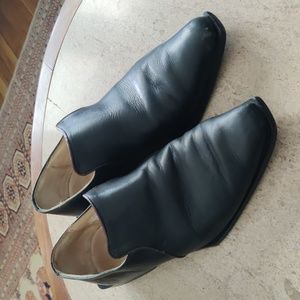 John Fluvog Men's Black square toe & heal Dress Shoes Sized 9US/42EU